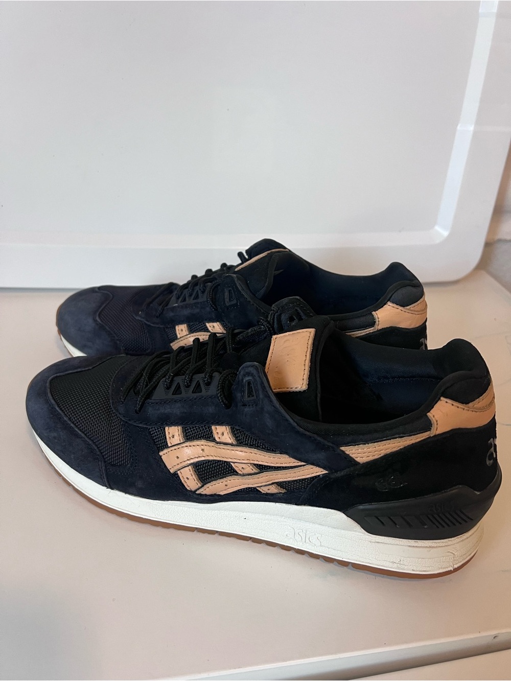 ASICS Gel Respector Veg-Tan Pack Black Tan Sneakers Men’s 9.5 H6T4L - Picture 2 of 11